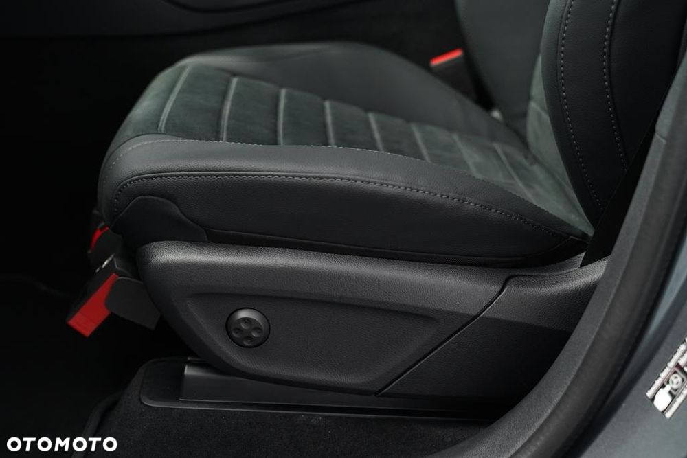Mercedes-Benz GLE 300 d mHEV 4-Matic AMG Line - 12