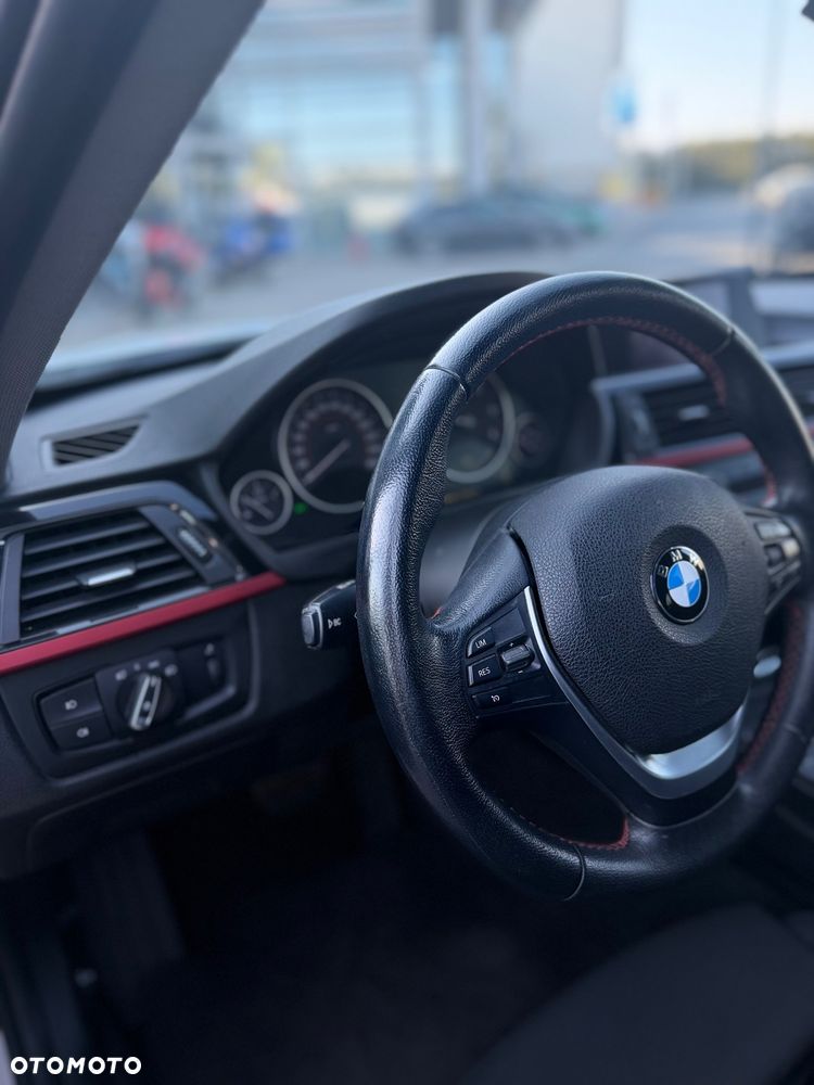 BMW Seria 3 318d Sport Line - 8