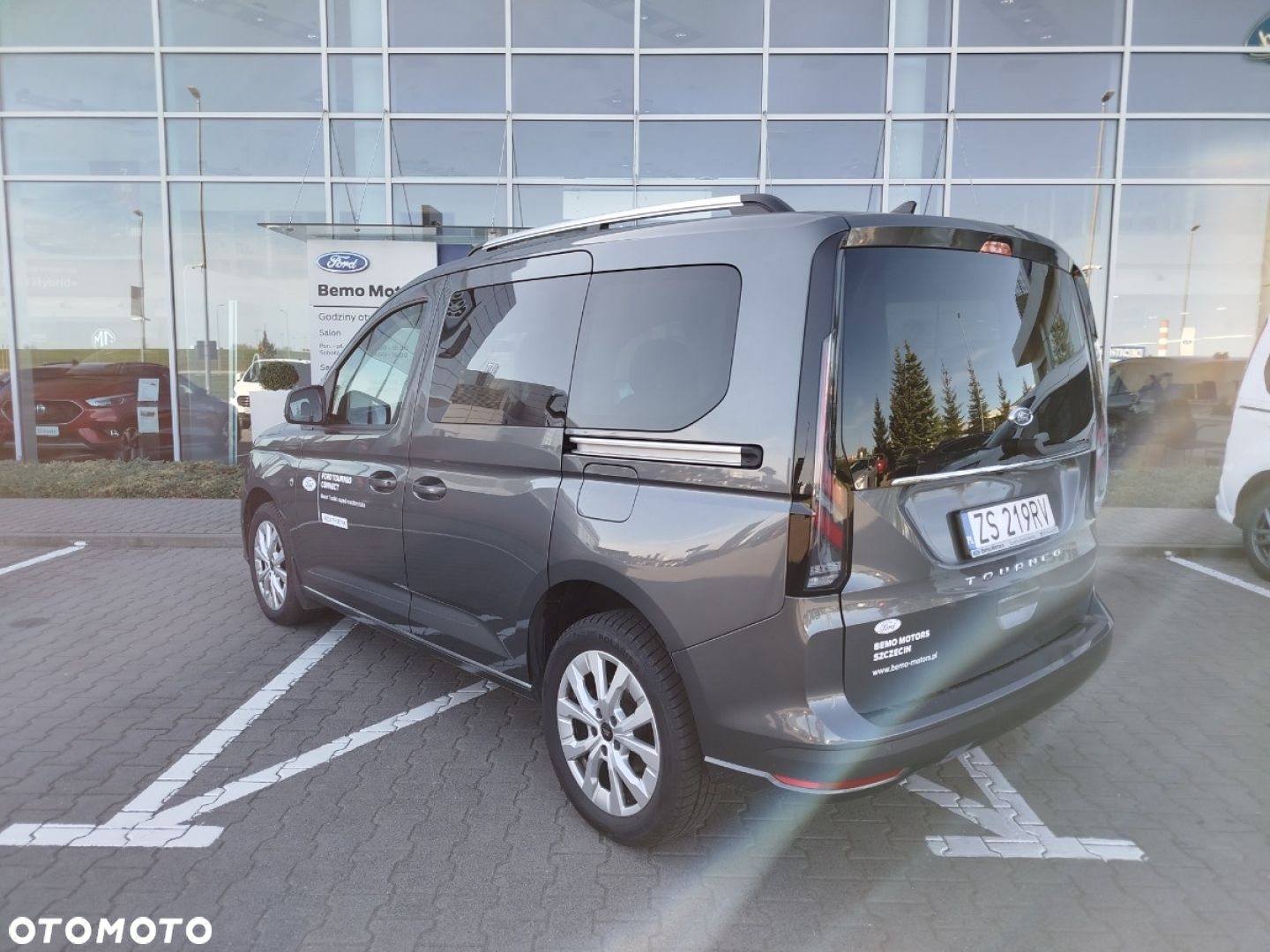 Ford Tourneo Connect - 5