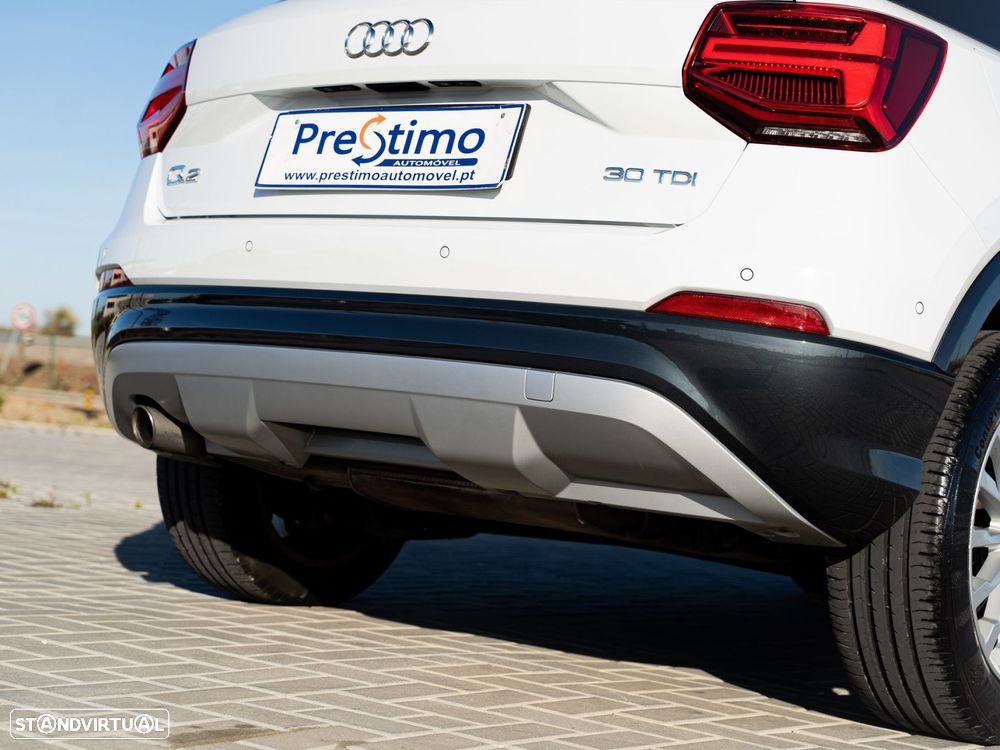 Audi Q2 30 TDI Design S tronic - 17