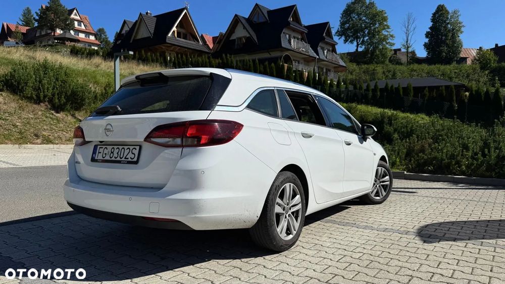 Opel Astra 1.4 Turbo Sports Tourer Innovation - 2