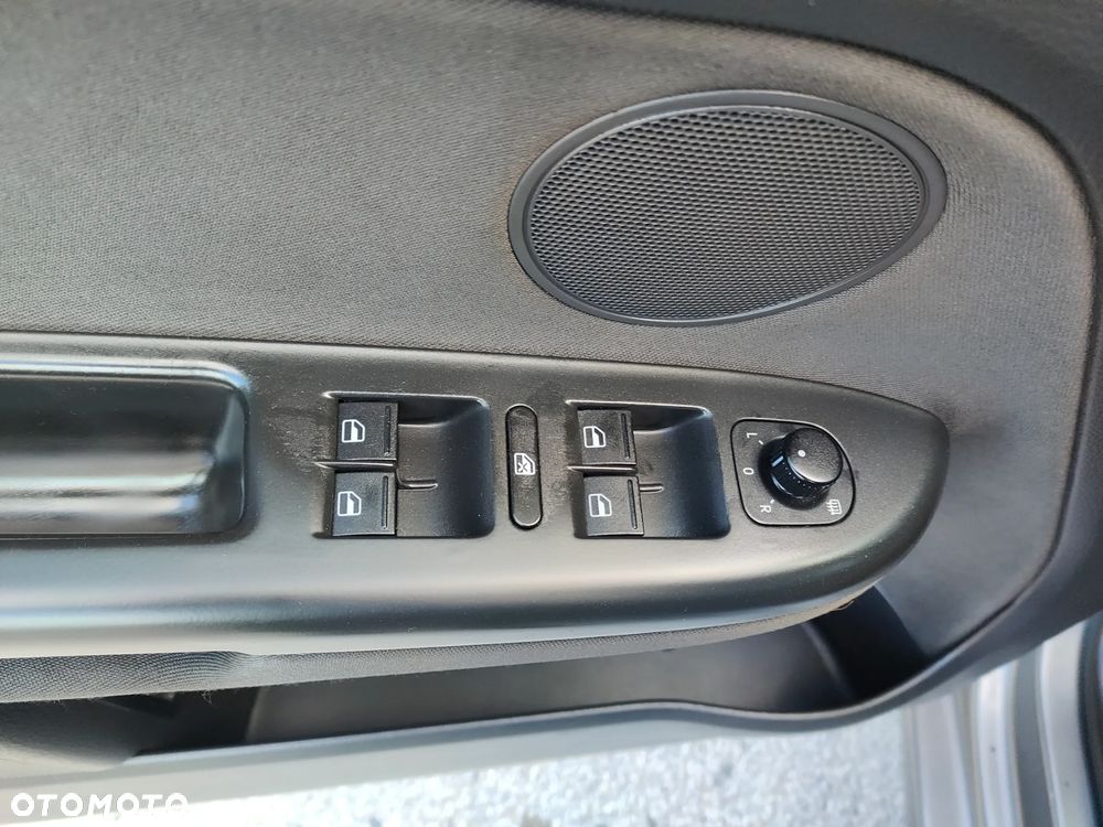 Volkswagen Golf Plus 1.4 Style - 14