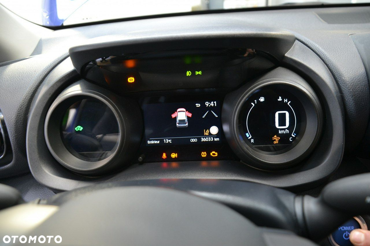 Toyota Yaris - 22