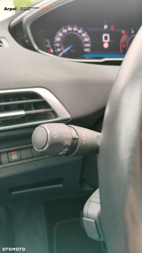 Peugeot 3008 1.5 BlueHDi Allure Pack S&S EAT8 - 14