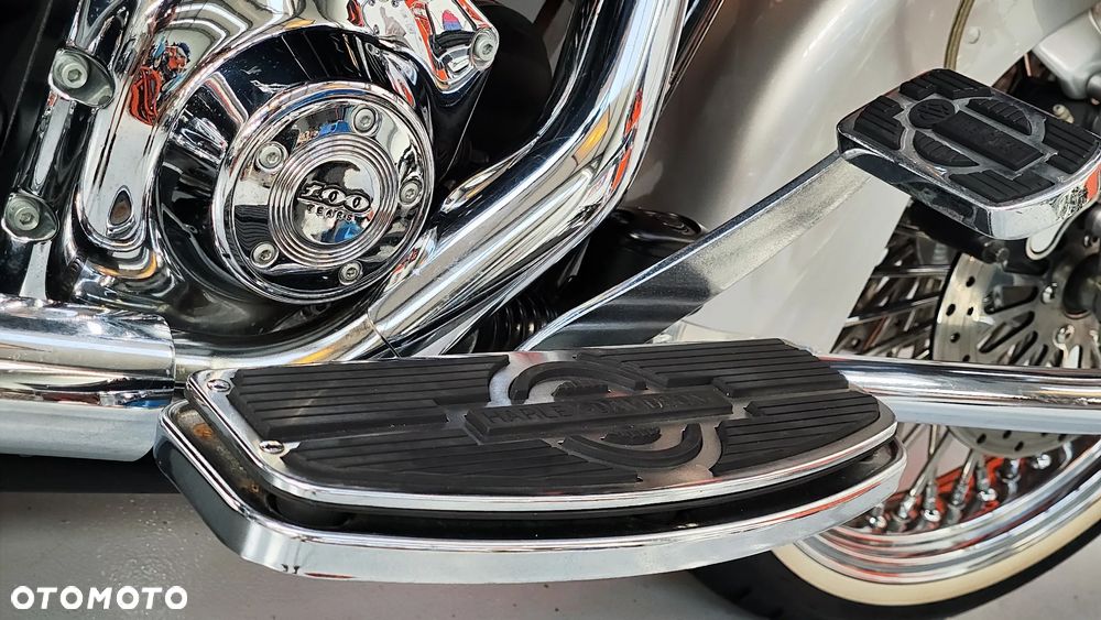 Harley-Davidson Touring Road King - 19