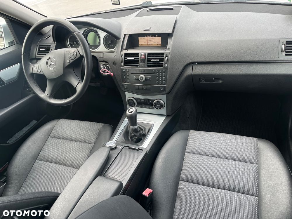 Mercedes-Benz Klasa C 200 Kompressor Avantgarde - 19