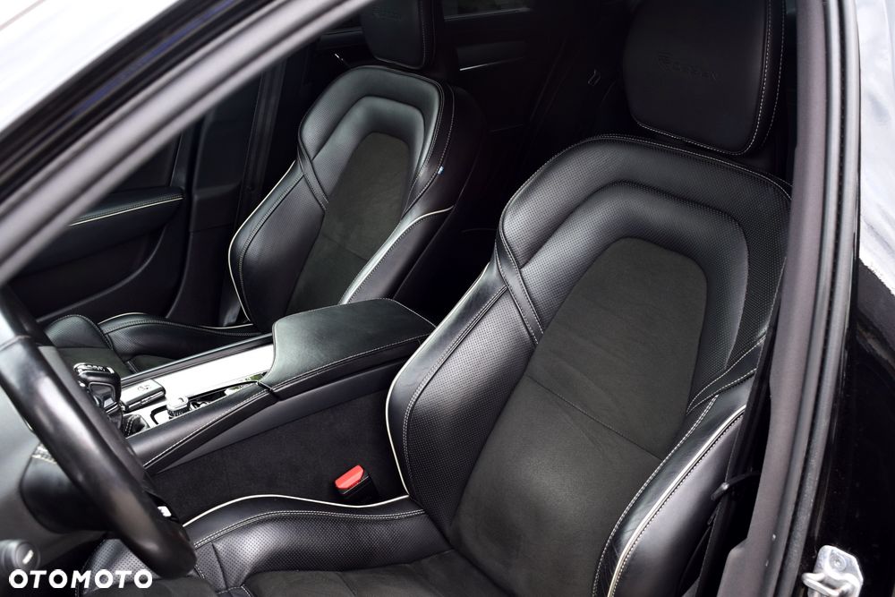 Volvo S90 D5 AWD R-Design - 20