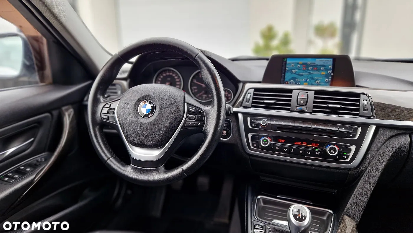BMW Seria 3 320d Luxury Line - 3