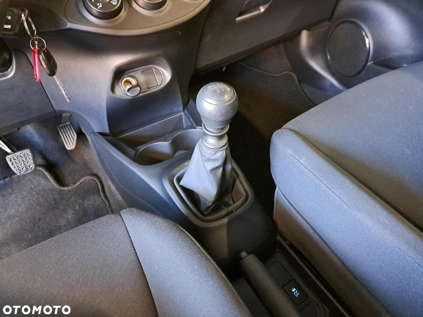 Toyota Yaris - 21