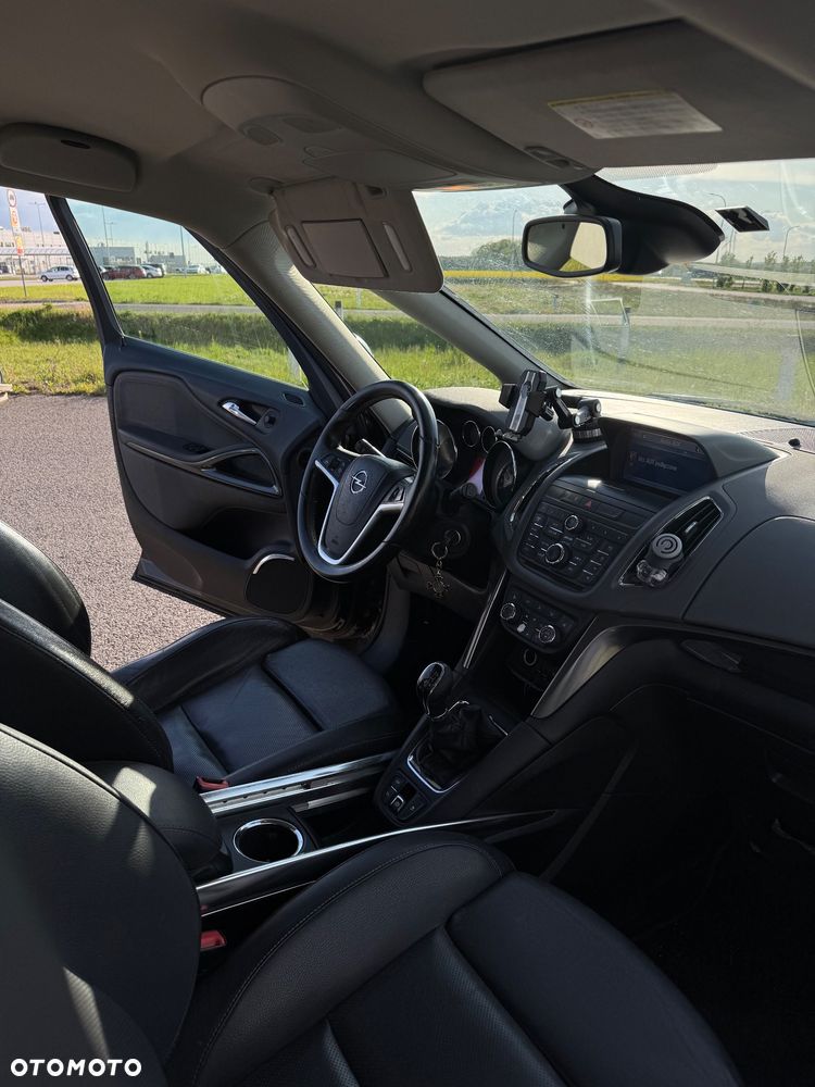 Opel Zafira 2.0 CDTI Cosmo - 11