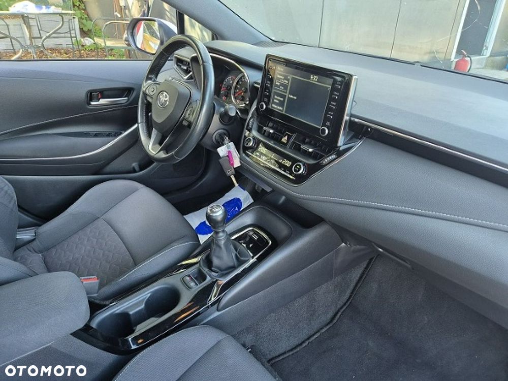 Toyota Corolla - 19