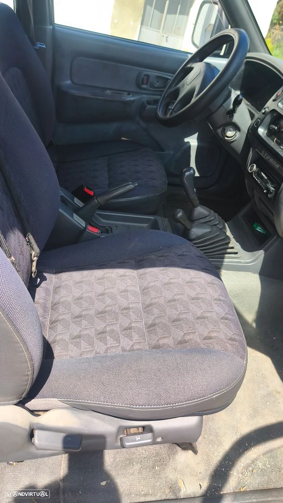 Mitsubishi L200 2.5 TD Strada CD - 10