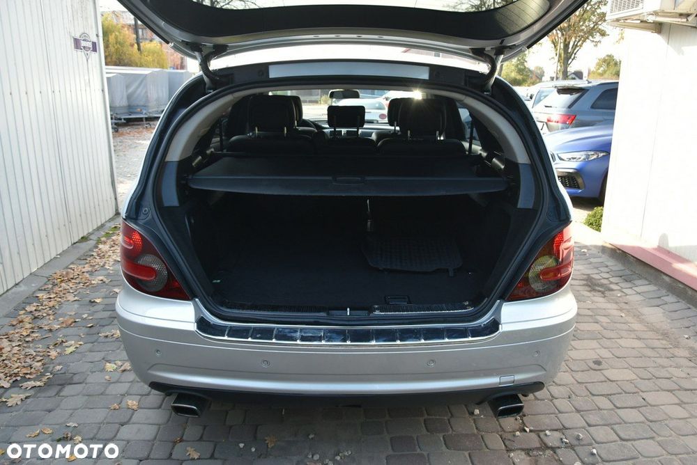 Mercedes-Benz Klasa R - 26