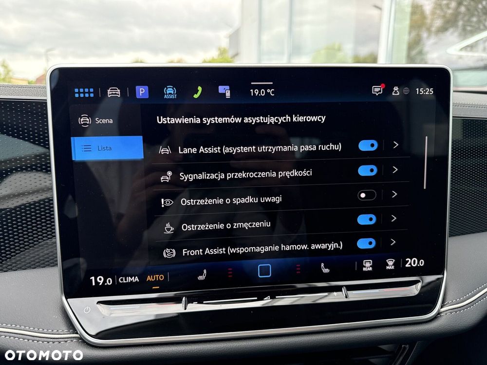 Volkswagen Passat Variant 1.5 TSI ACT mHEV Business Plus DSG - 29