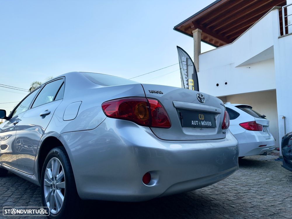 Toyota Corolla 1.4 D-4D - 28