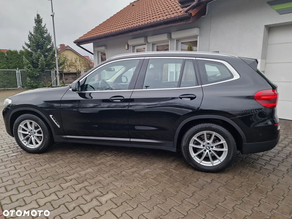 BMW X3 sDrive18d Advantage - 9
