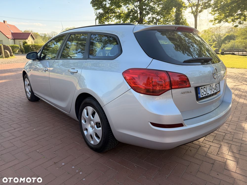 Opel Astra - 4