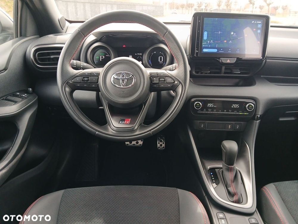 Toyota Yaris - 24