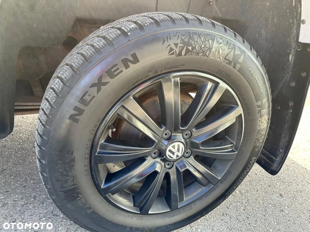 Volkswagen Amarok - 20