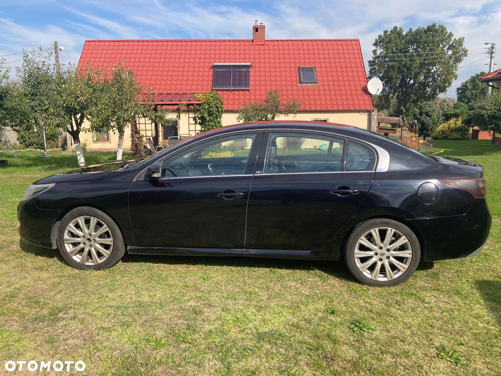 Renault Latitude - 1