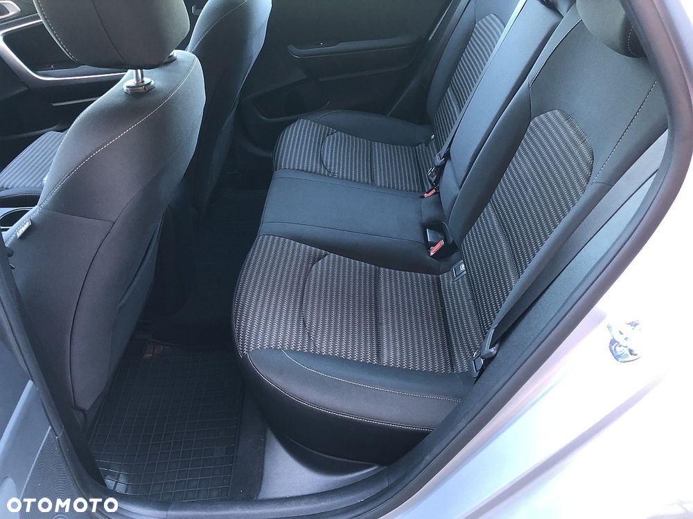 Kia Ceed 1.5 T-GDI L DCT - 11