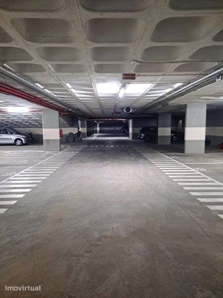 Garagem em Condomínio Alcântara Rio - Grande imagem: 2/3