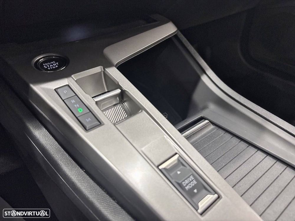 Peugeot 308 1.2 Hybrid Allure e-DCS6 - 17