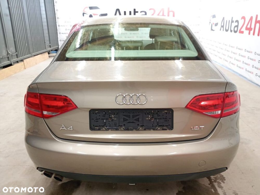 Audi A4 Limousine 1.8 TFSI Attraction - 5