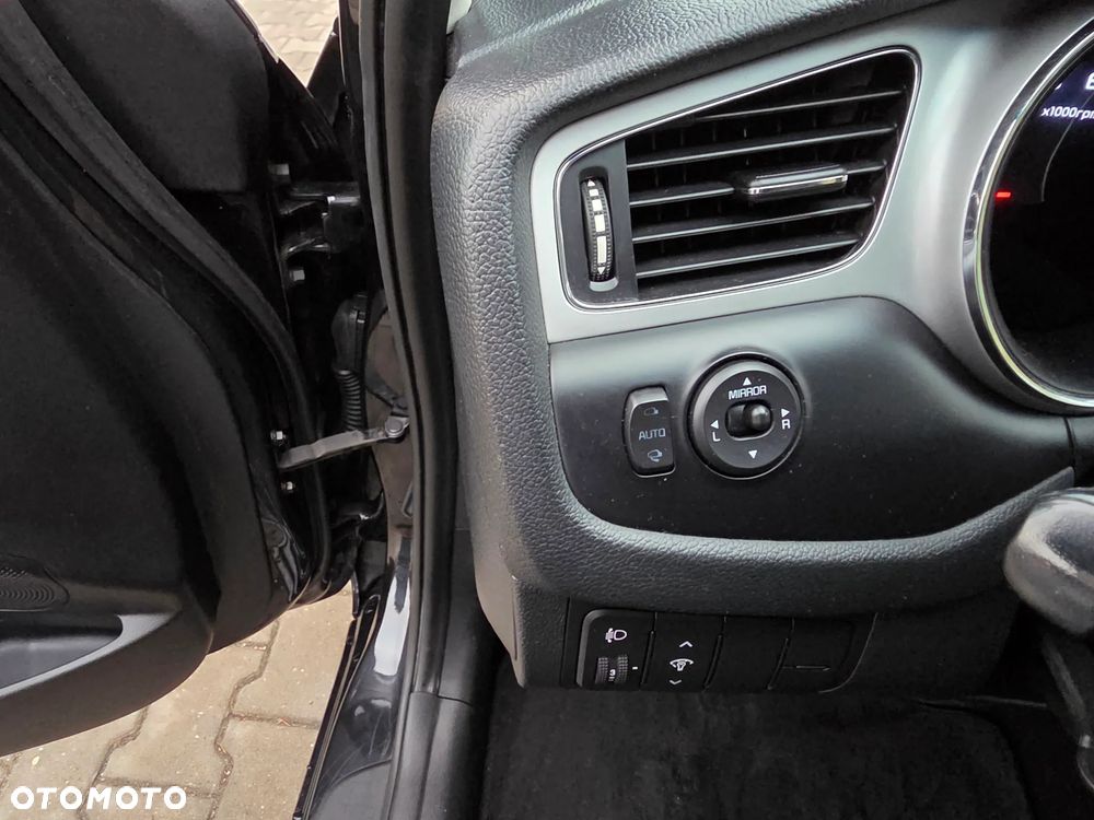 Kia Ceed 1.6 CRDi XL - 28