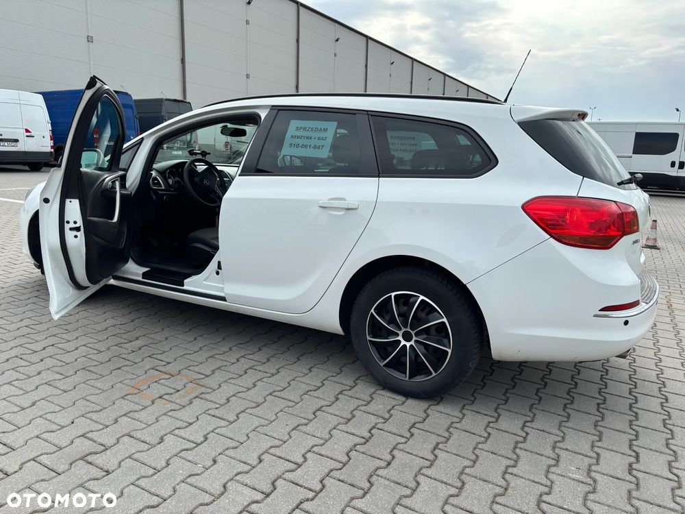 Opel Astra 1.4 T Sport EU6 - 4