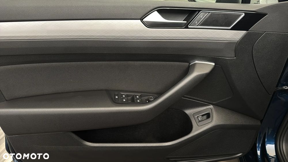 Volkswagen Passat 1.5 TSI EVO Business DSG - 24