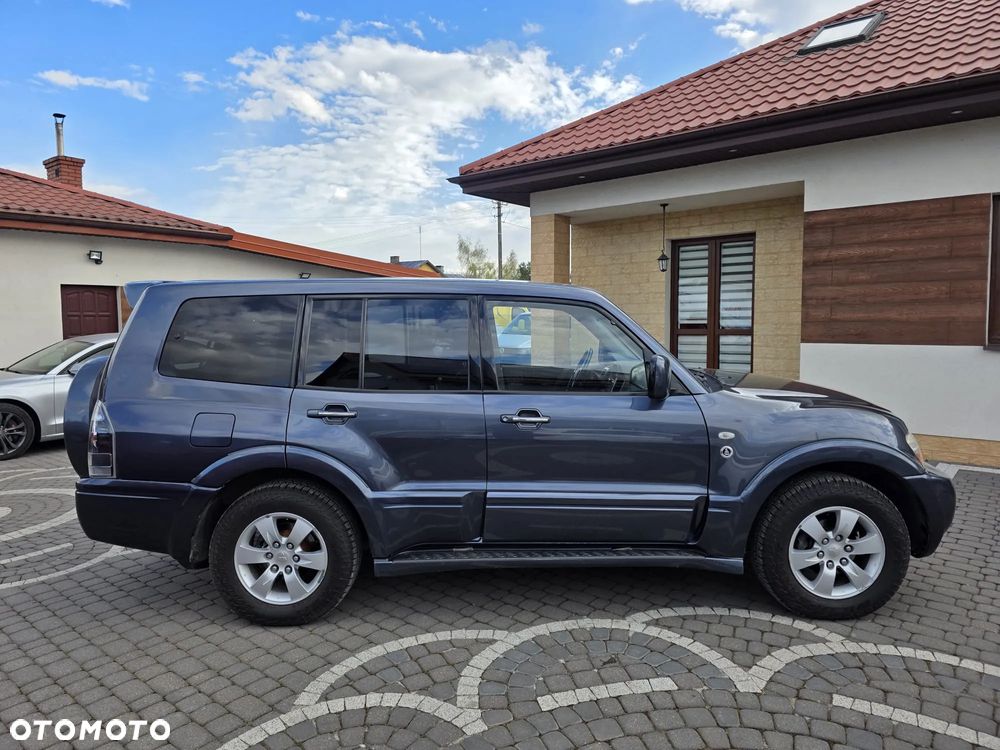 Mitsubishi Pajero 3.2 DID Instyle DAKAR - 8