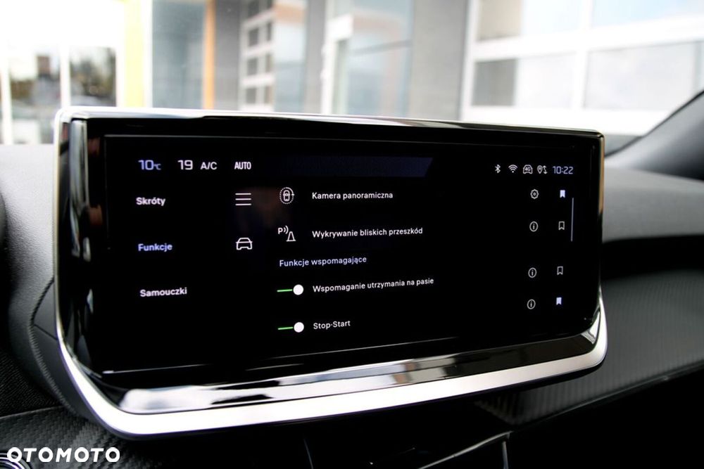 Peugeot 2008 1.2 PureTech Allure S&S EAT8 - 26