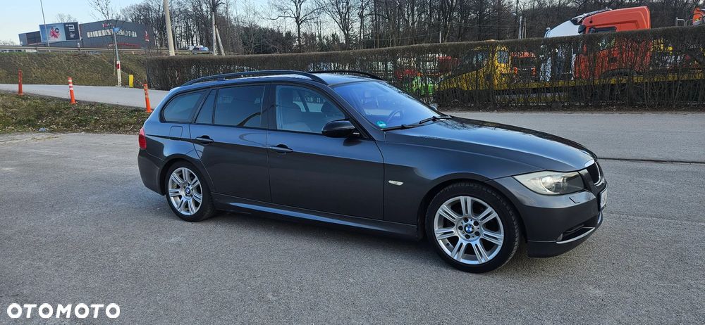 BMW Seria 3 320i - 10