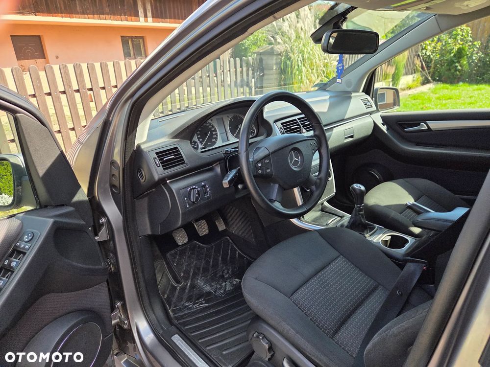Mercedes-Benz Klasa B 180 CDI EU5 - 12