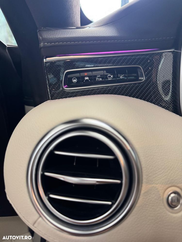Mercedes-Benz S 500 Cabrio Aut - 32