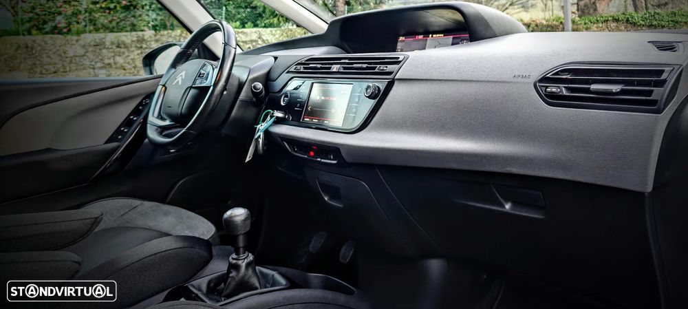 Citroën C4 Picasso 1.2 PureTech Live - 16