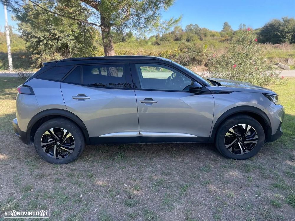 Peugeot e-2008 50 kWh GT - 16