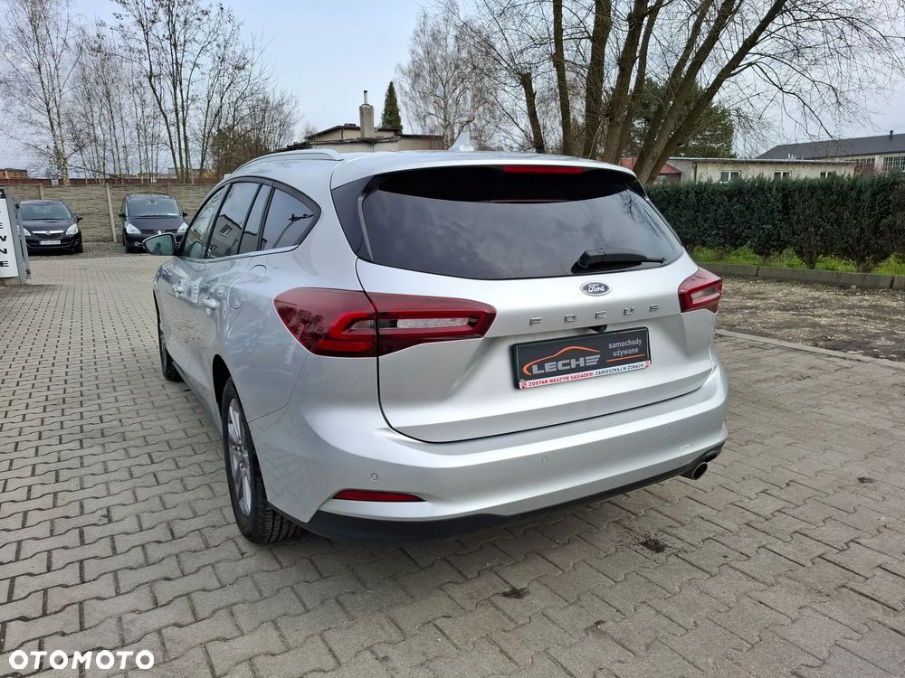 Ford Focus SW - 27