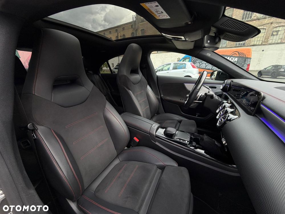 Mercedes-Benz CLA 200 AMG Line 7G-DCT - 12