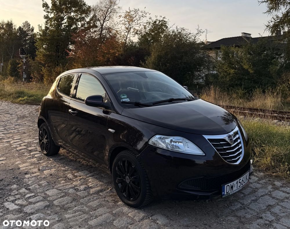 Lancia Ypsilon 1.2 8V Elefantino S&S - 4