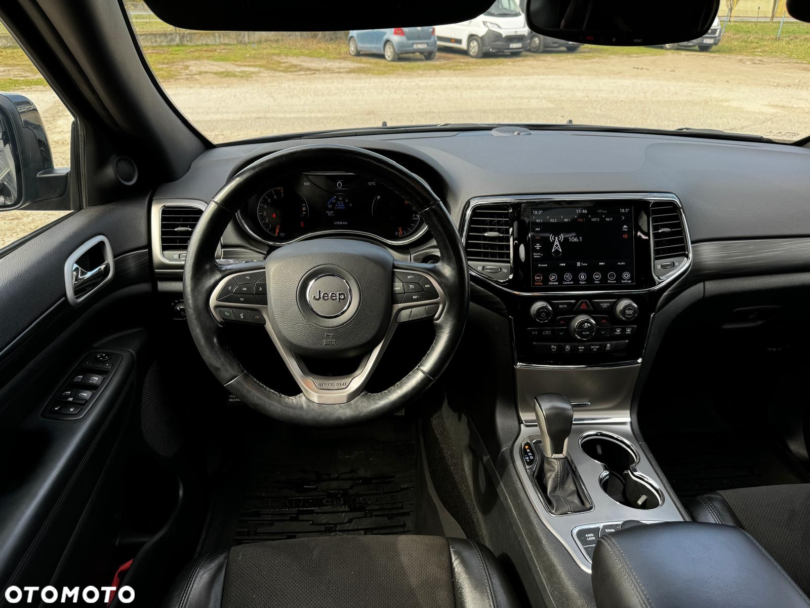Jeep Grand Cherokee - 10