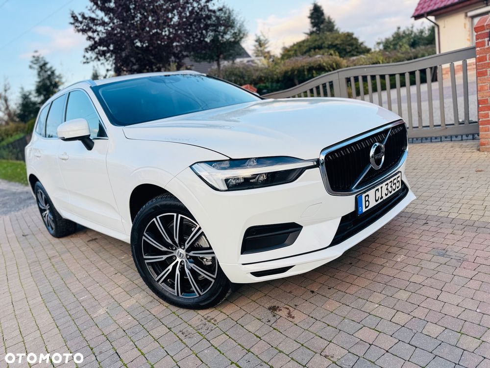 Volvo XC 60 B4 D AWD Geartronic Momentum Pro - 24