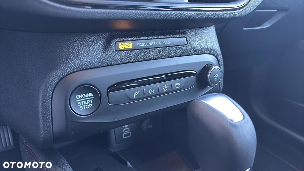 Ford Focus 1.0 EcoBoost Hybrid ST-LINE X - 20