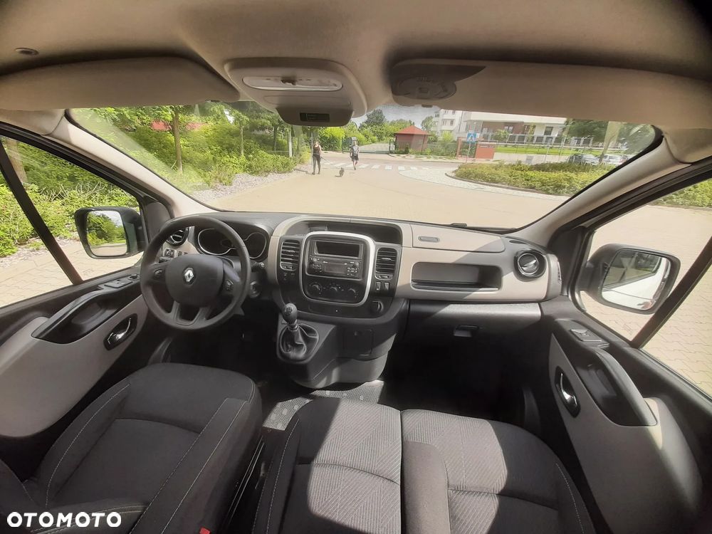 Renault Trafic - 16