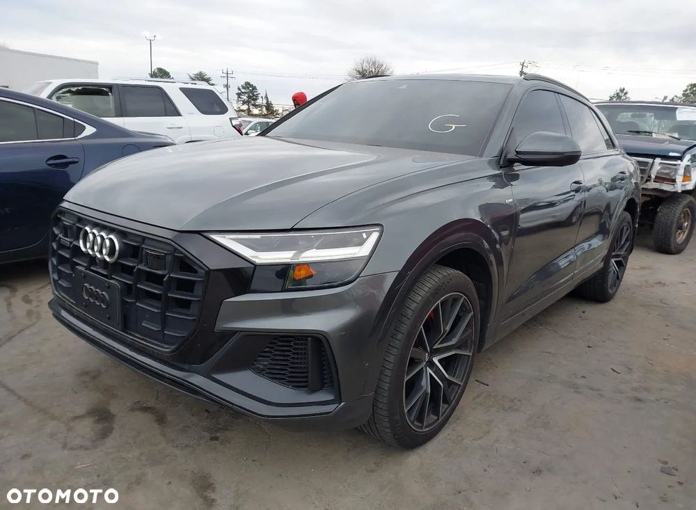 Audi Q8 - 3