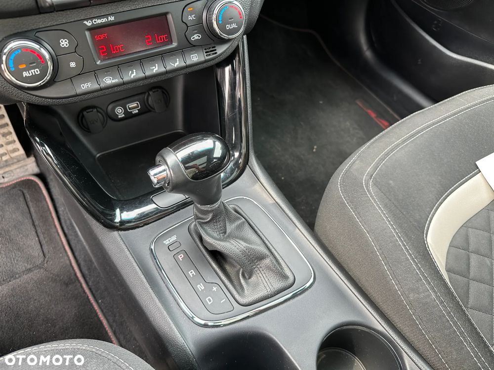 Kia Ceed - 16