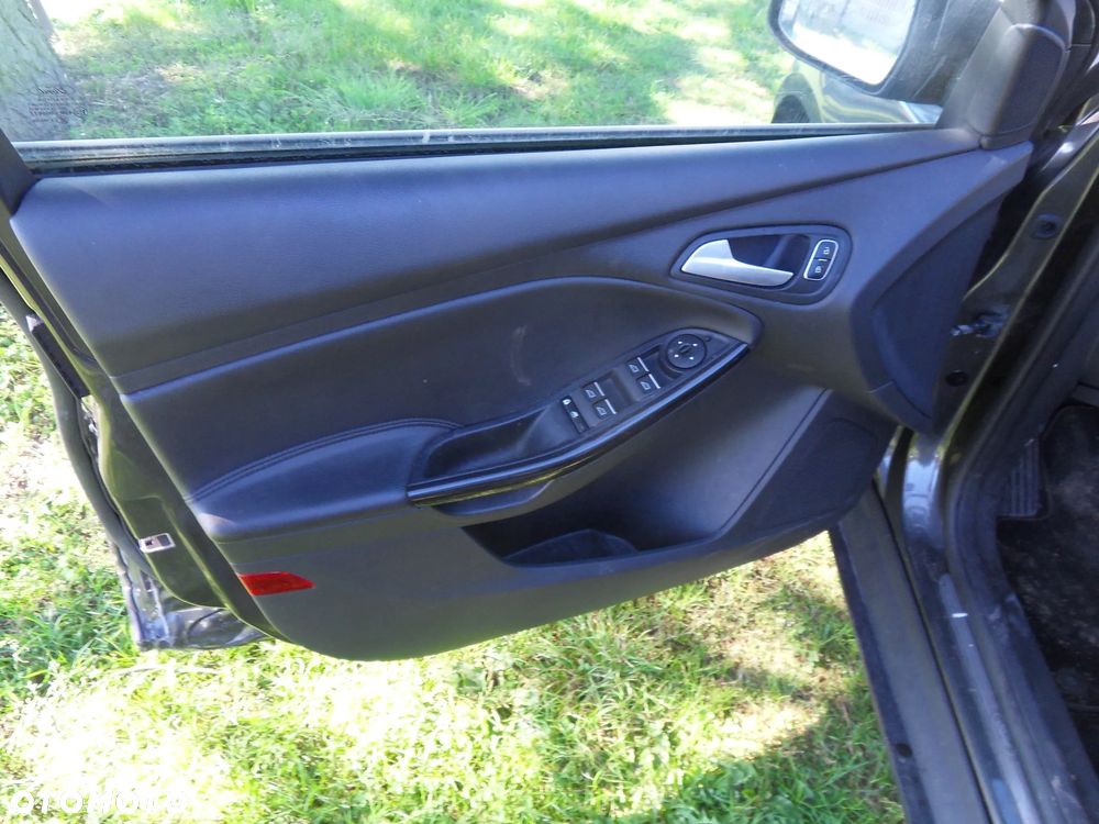 Ford Focus 1.0 EcoBoost STart-Stopp-System TITANIUM - 18