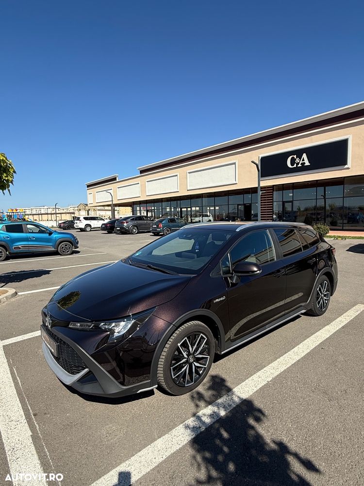 Toyota Corolla 2.0 Hybrid Touring Sports Trek - 1