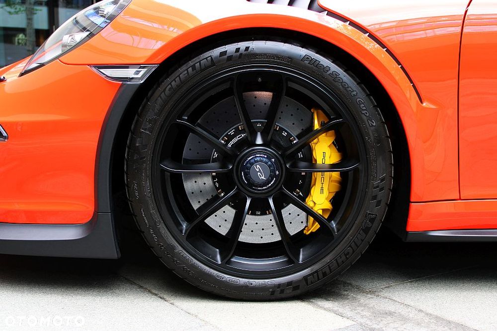 Porsche 911 GT3 RS - 10